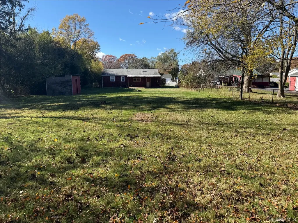 1663 N Thompson Drive Bay Shore NY 11706