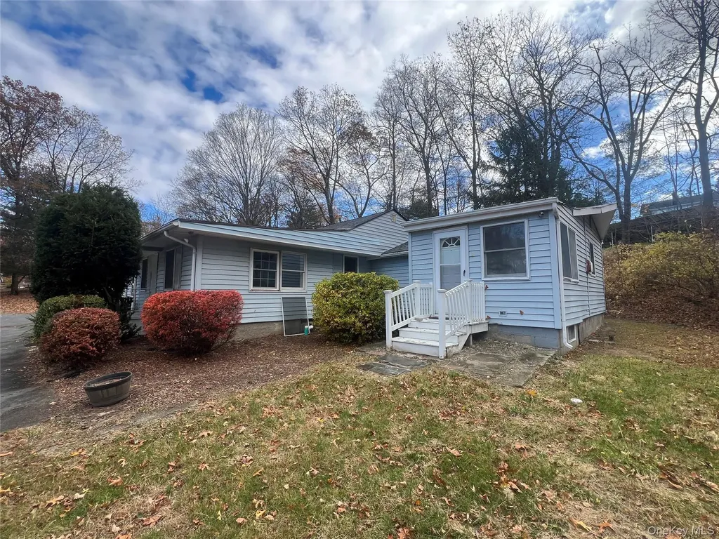 3 Moonlight Trail Goshen NY 10924