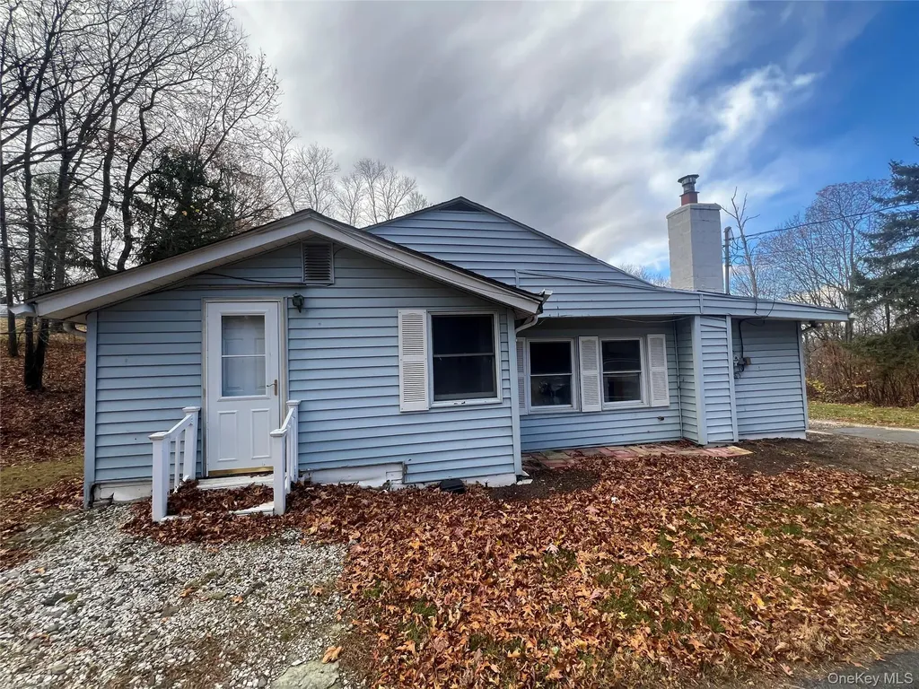 3 Moonlight Trail Goshen NY 10924