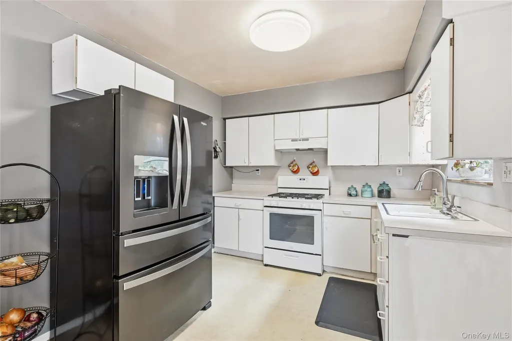 42 Fig Street Central Islip NY 11722