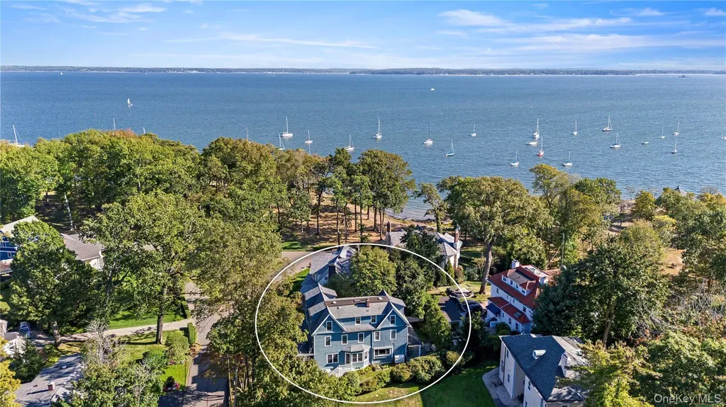 10 Circle Avenue Larchmont NY 10538