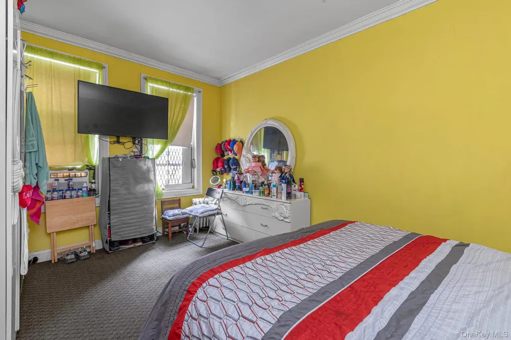 91-10 34th Avenue Jackson Heights NY 11372