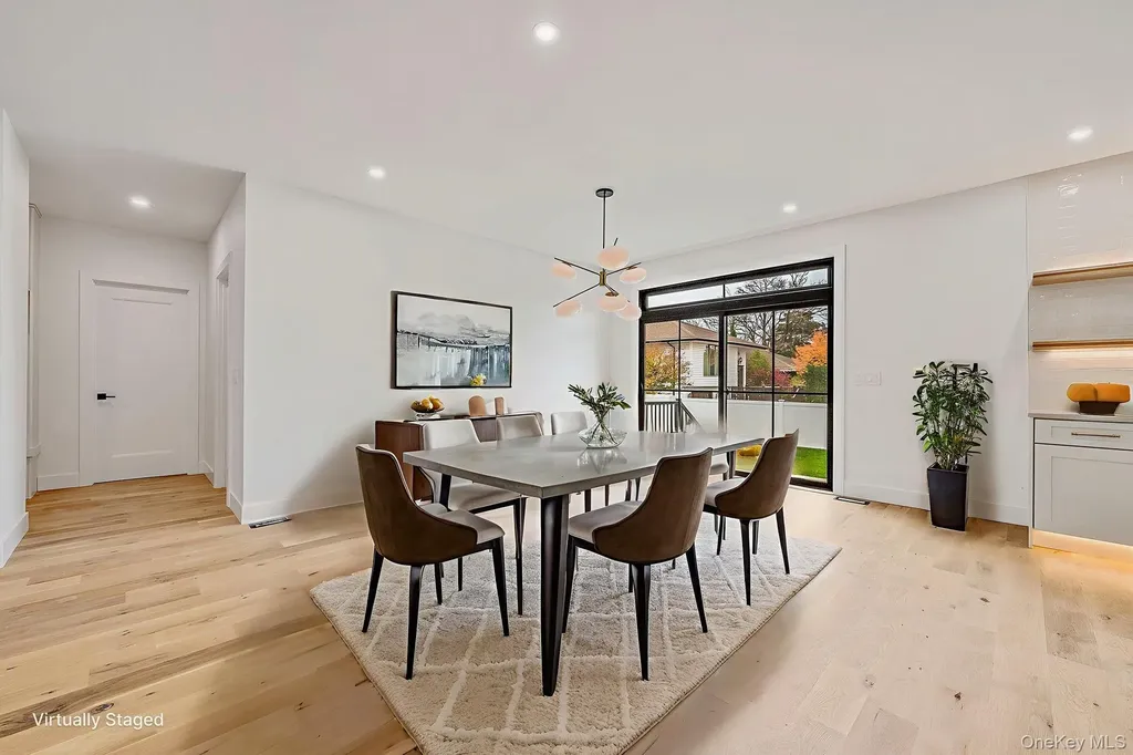 2542 Lefferts Place Bellmore NY 11710