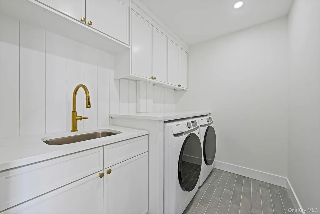 2542 Lefferts Place Bellmore NY 11710