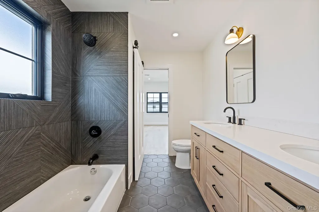 2542 Lefferts Place Bellmore NY 11710