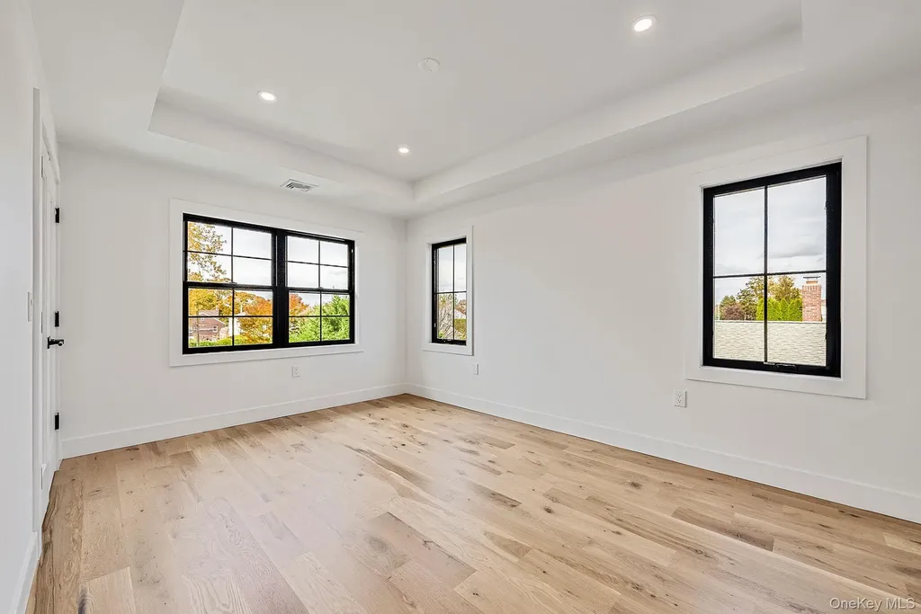 2542 Lefferts Place Bellmore NY 11710
