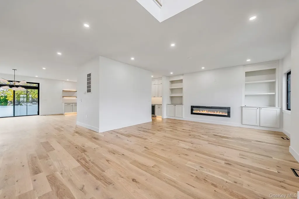 2542 Lefferts Place Bellmore NY 11710
