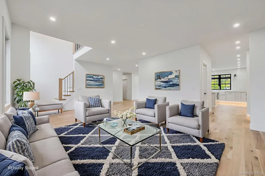 2542 Lefferts Place Bellmore NY 11710