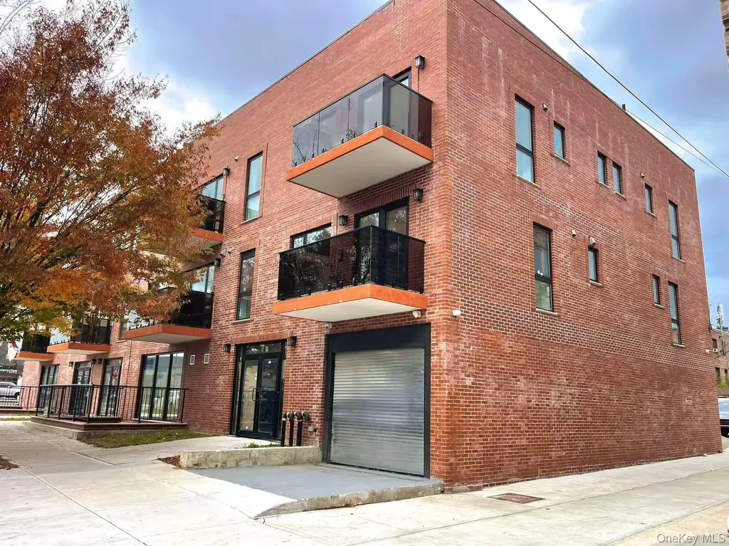 16502 Sanford Avenue Flushing NY 11358