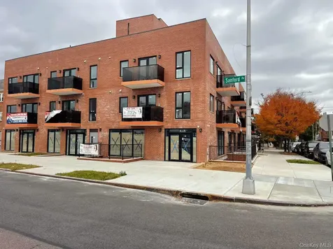 16502 Sanford Avenue Flushing NY 11358