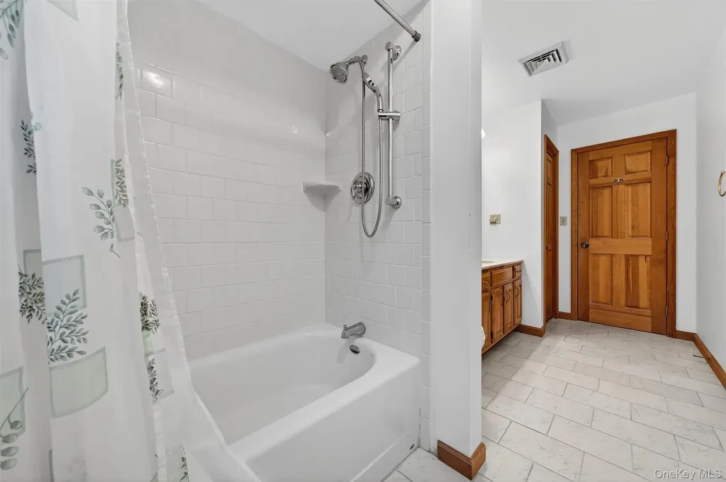 14 Cameron Lane Goshen NY 10924