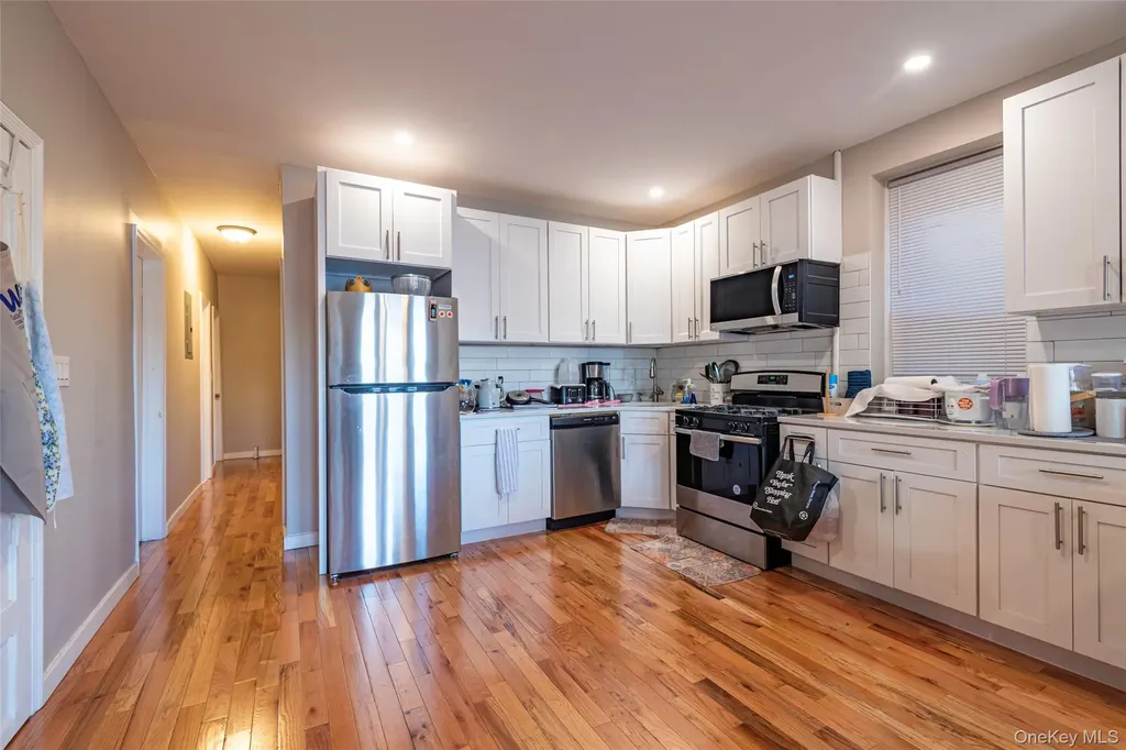 2916 Heath Avenue Bronx NY 10463