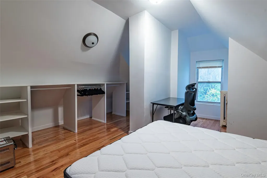 2916 Heath Avenue Bronx NY 10463
