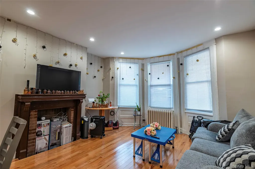2916 Heath Avenue Bronx NY 10463