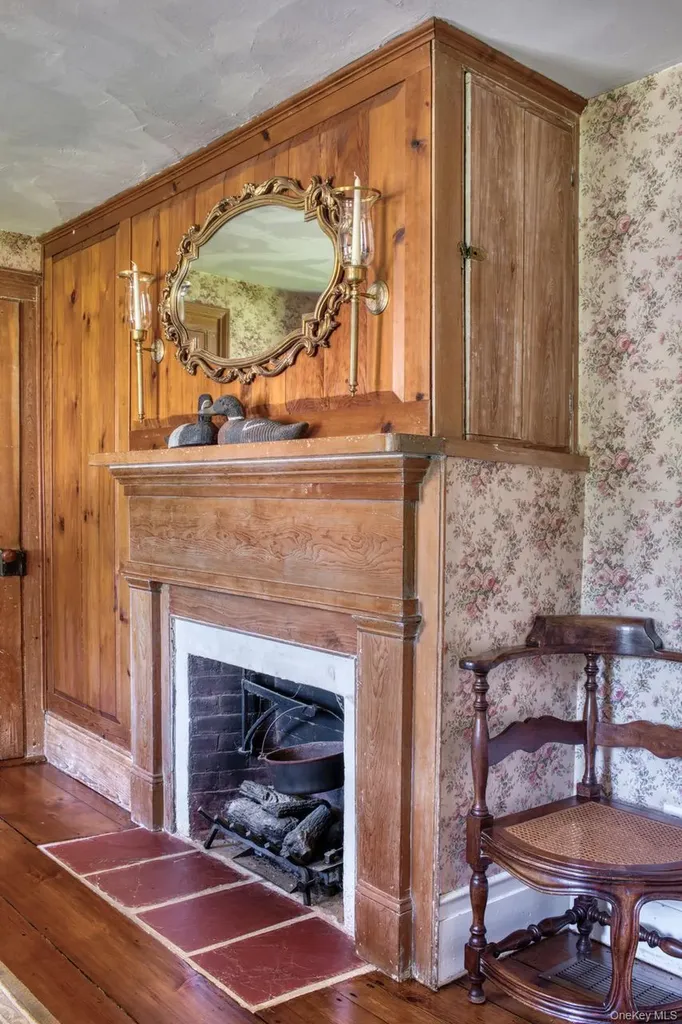 7635 Main Bayview Road Southold NY 11971