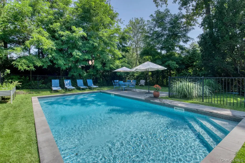 7635 Main Bayview Road Southold NY 11971