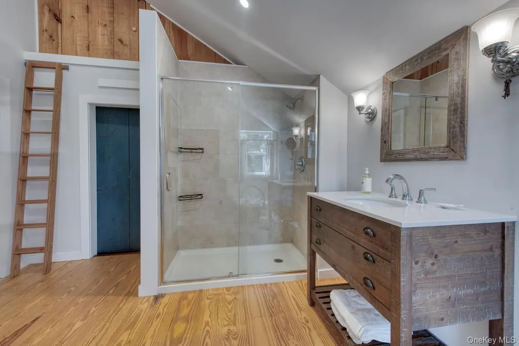 7635 Main Bayview Road Southold NY 11971