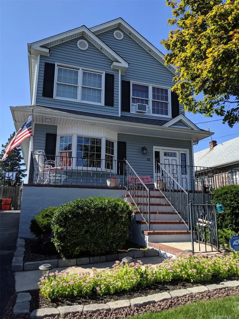 51 Pacific Street Franklin Square NY 11010