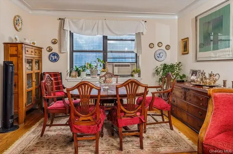 17 N Chatsworth Avenue Larchmont NY 10538