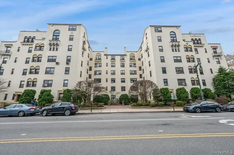 17 N Chatsworth Avenue Larchmont NY 10538