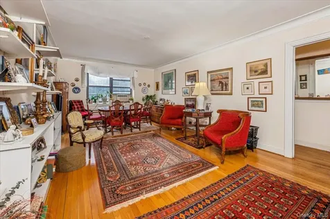 17 N Chatsworth Avenue Larchmont NY 10538