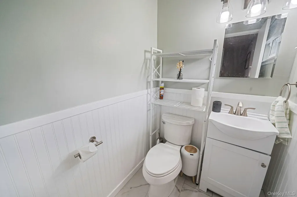 7 Hester Lane Ronkonkoma NY 11779