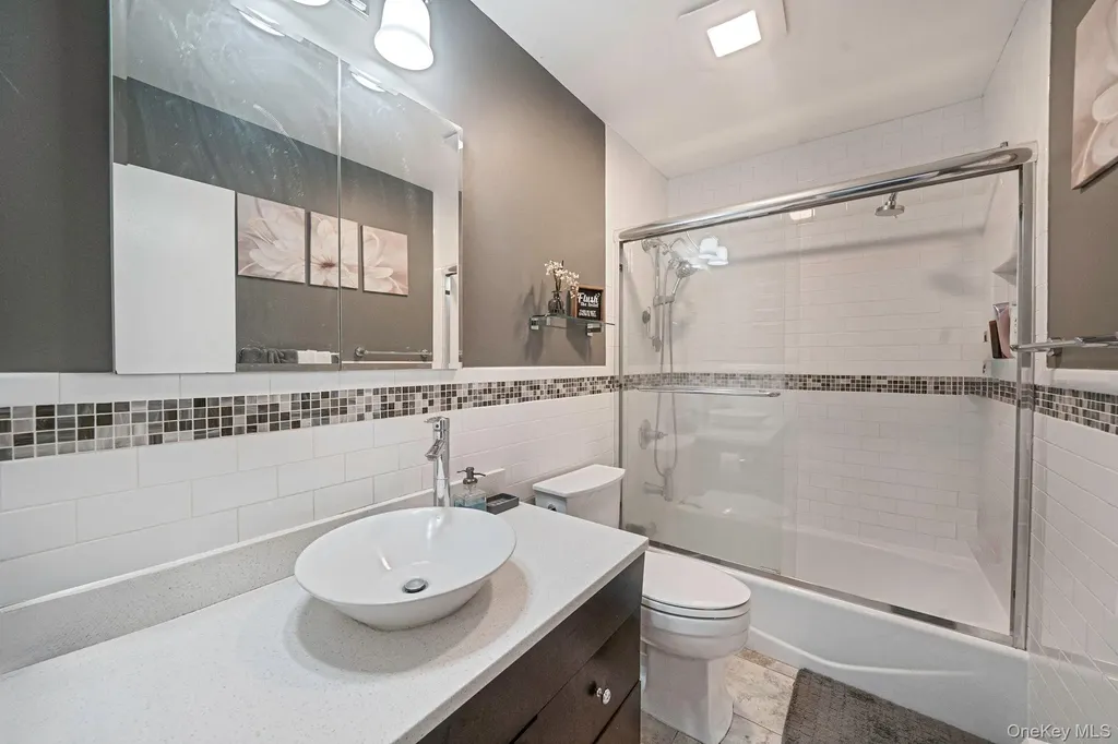 7 Hester Lane Ronkonkoma NY 11779