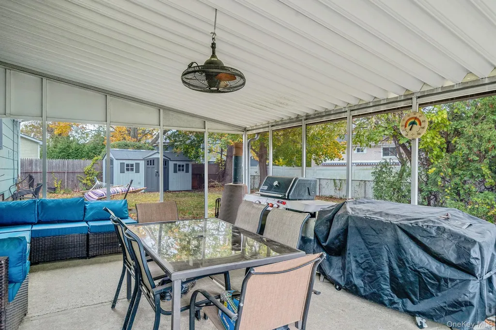 7 Hester Lane Ronkonkoma NY 11779