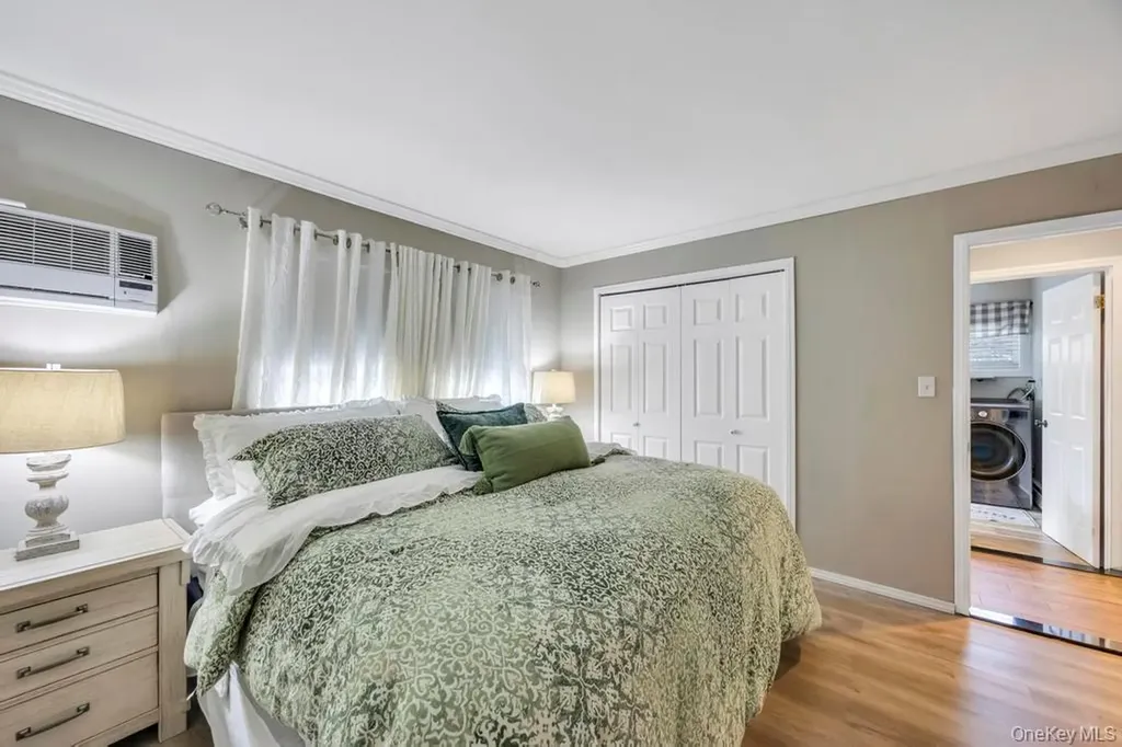 101 Constellation Road Levittown NY 11756