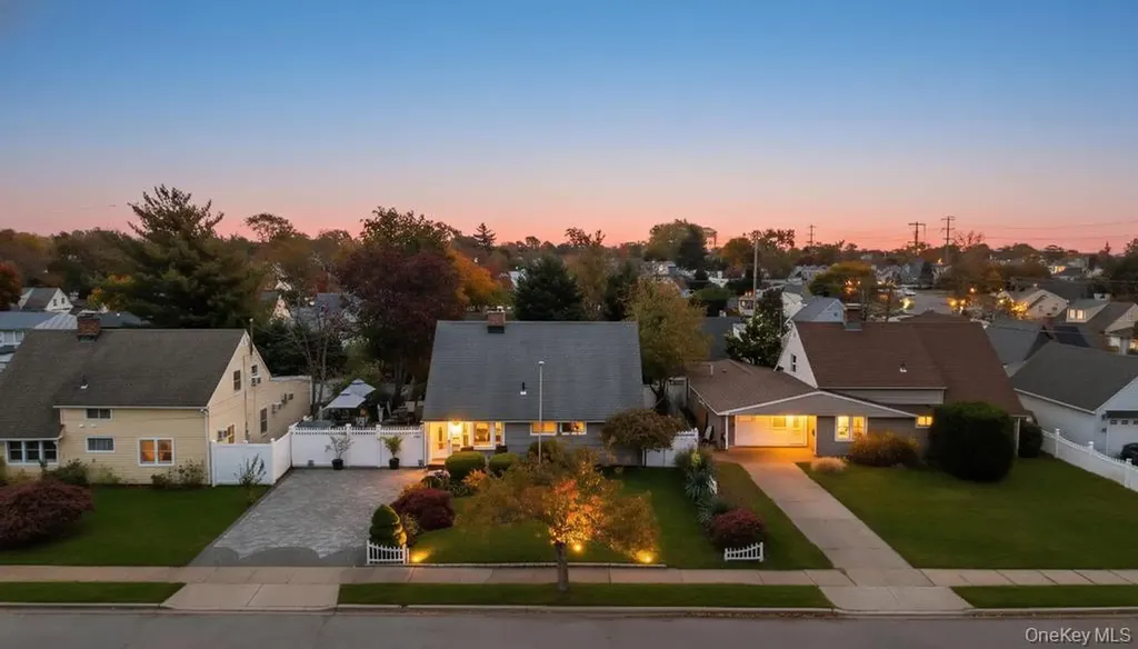 101 Constellation Road Levittown NY 11756