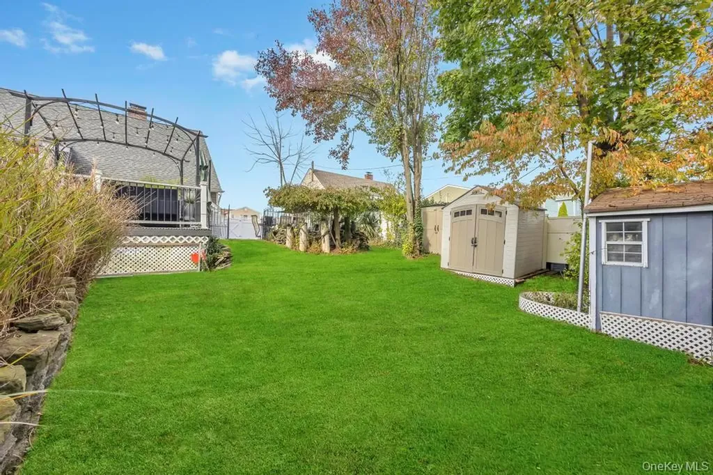 101 Constellation Road Levittown NY 11756