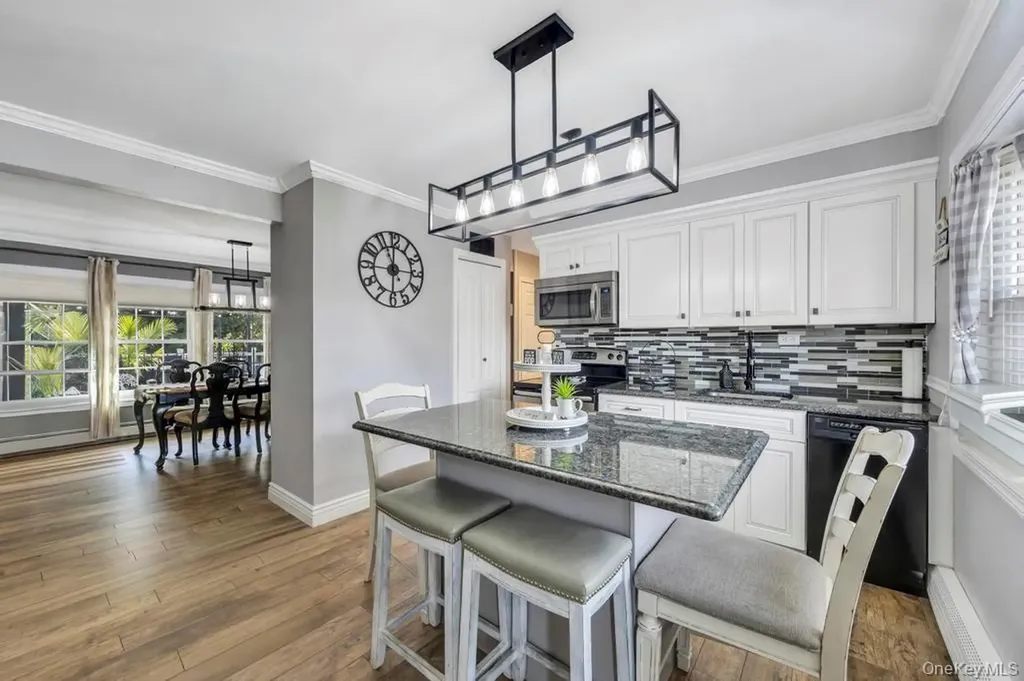 101 Constellation Road Levittown NY 11756