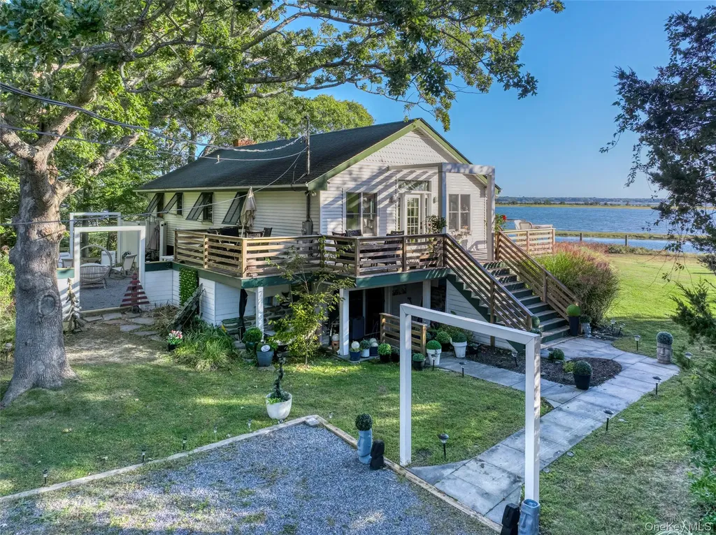 1455 Cedar Point Drive Southold NY 11971