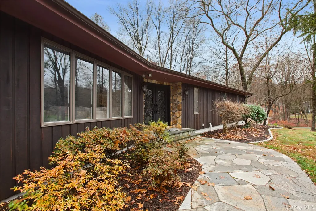 22 Franklin Drive Mahopac NY 10541