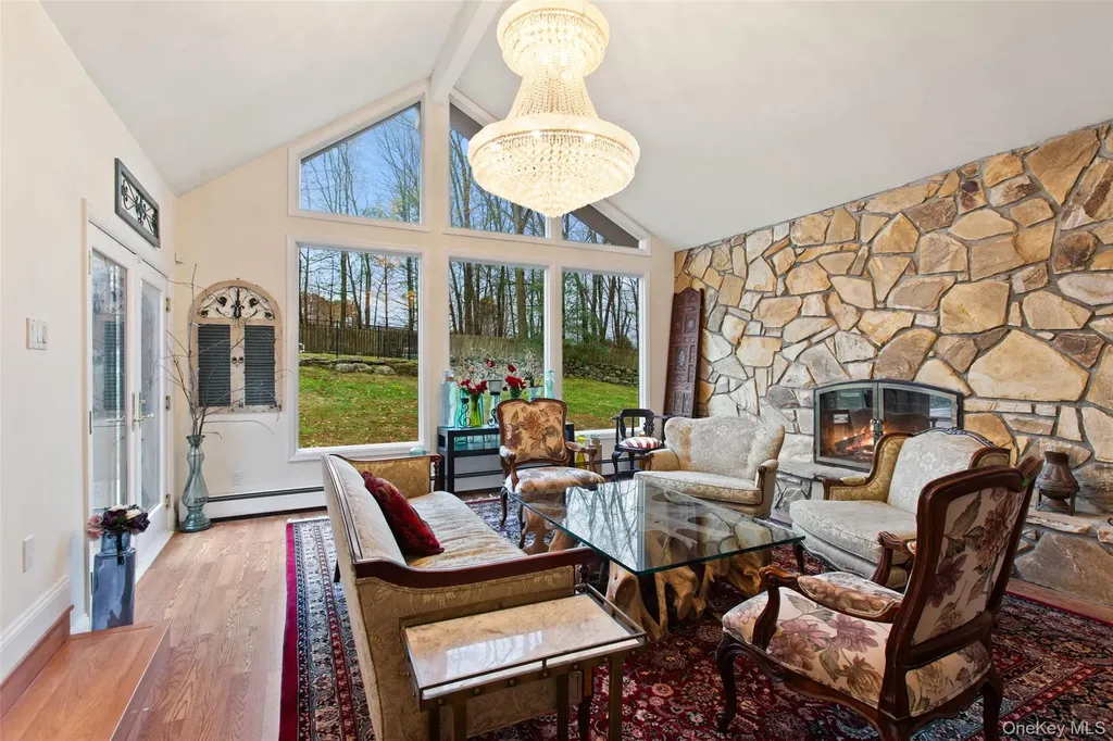 22 Franklin Drive Mahopac NY 10541