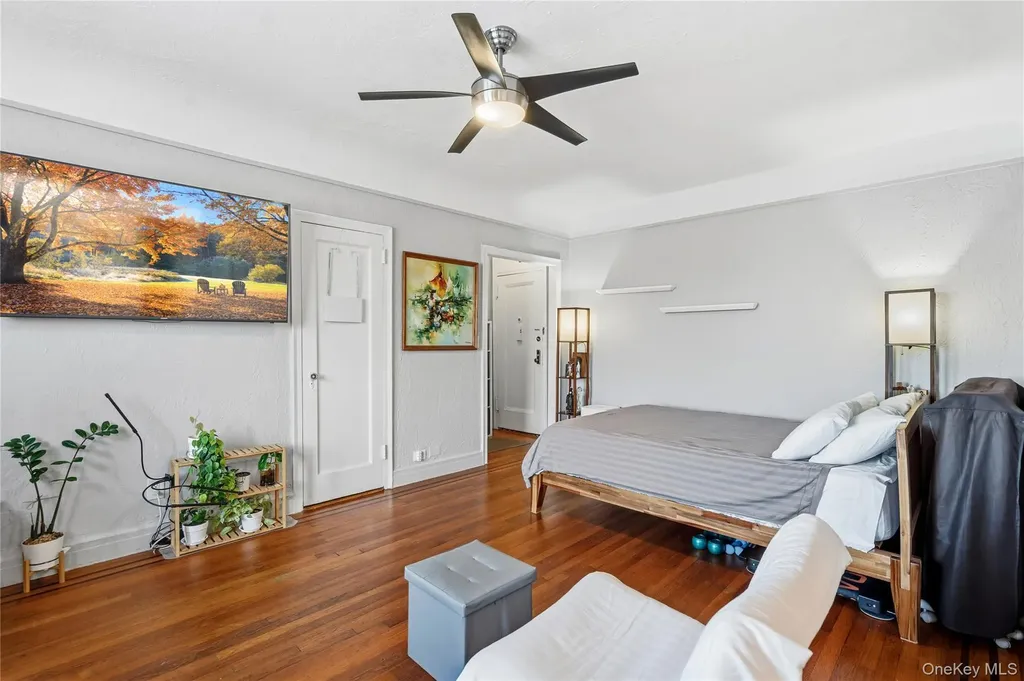 141 Woodmere Boulevard Woodmere NY 11598