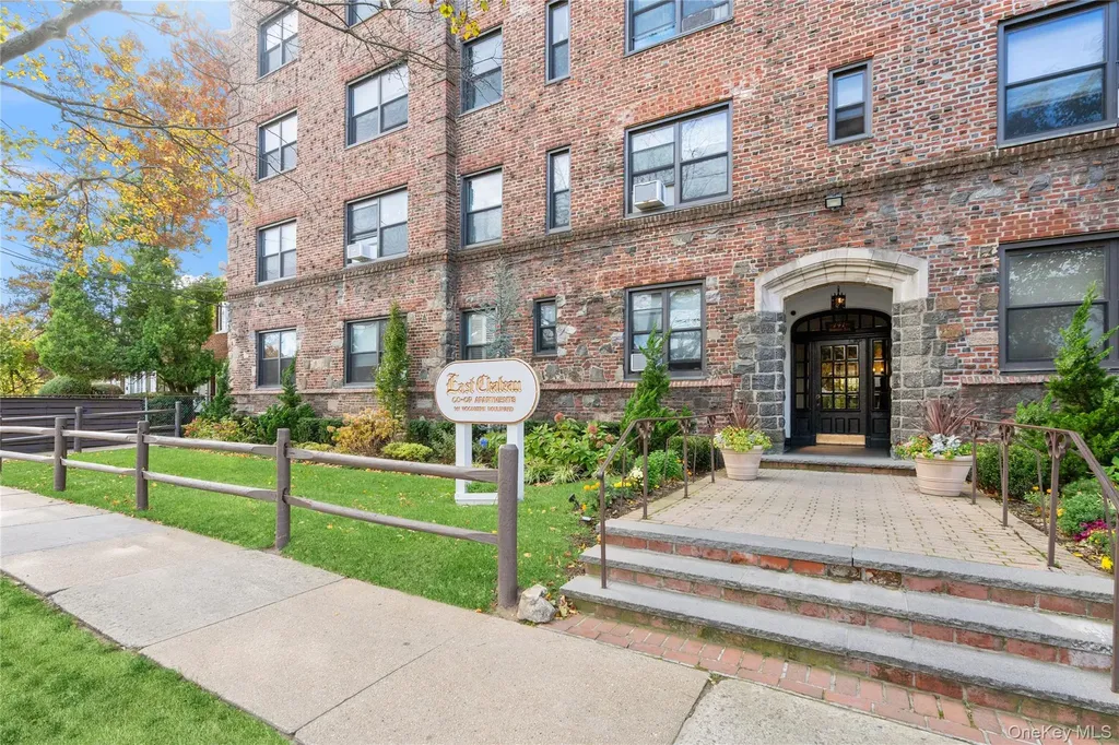 141 Woodmere Boulevard Woodmere NY 11598