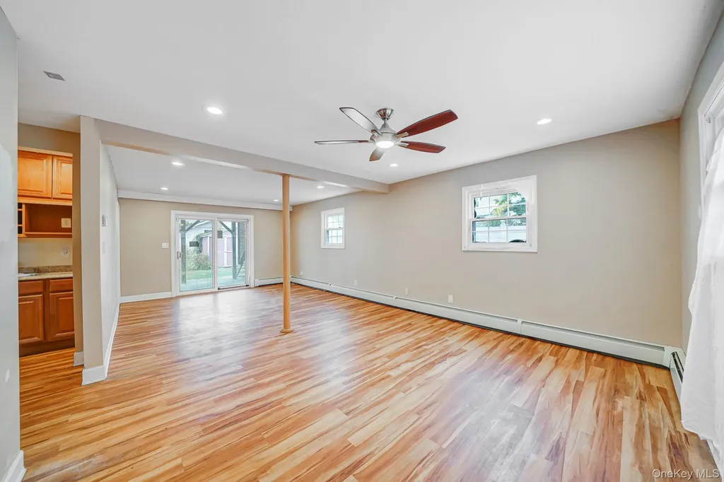 501 Windmill Avenue West Babylon NY 11704