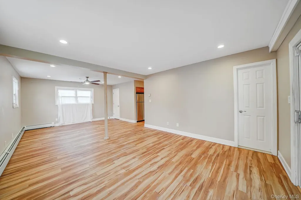 501 Windmill Avenue West Babylon NY 11704