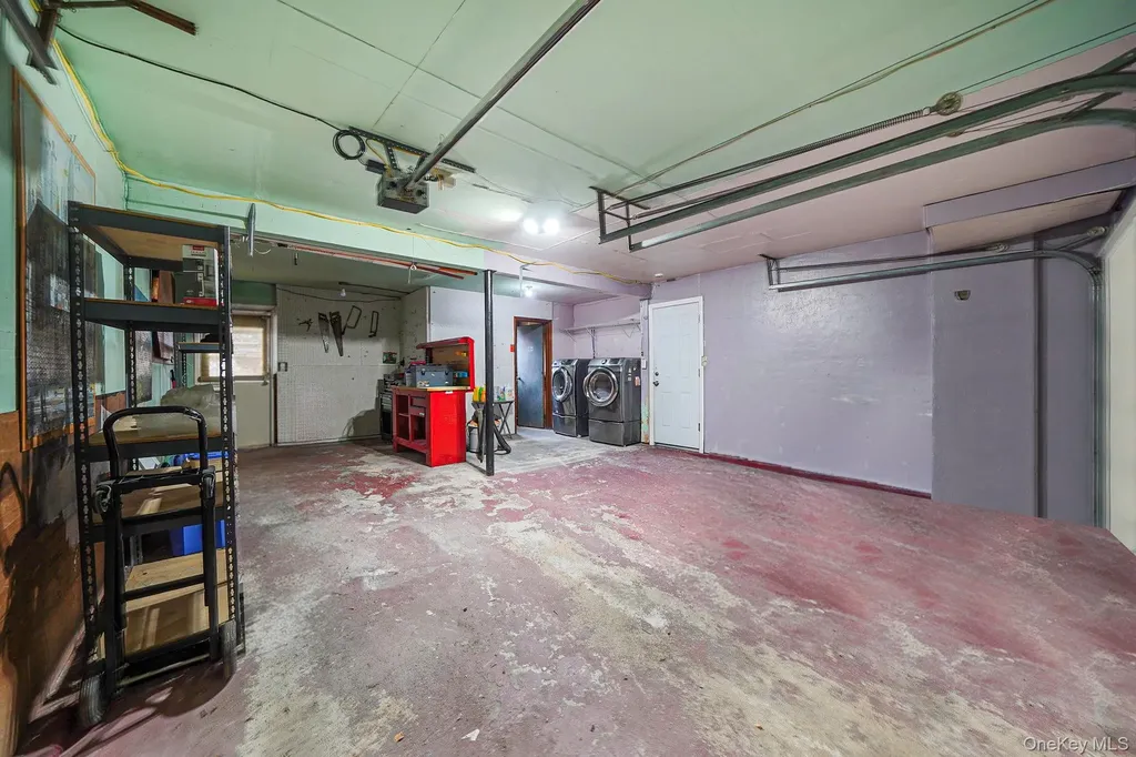 501 Windmill Avenue West Babylon NY 11704