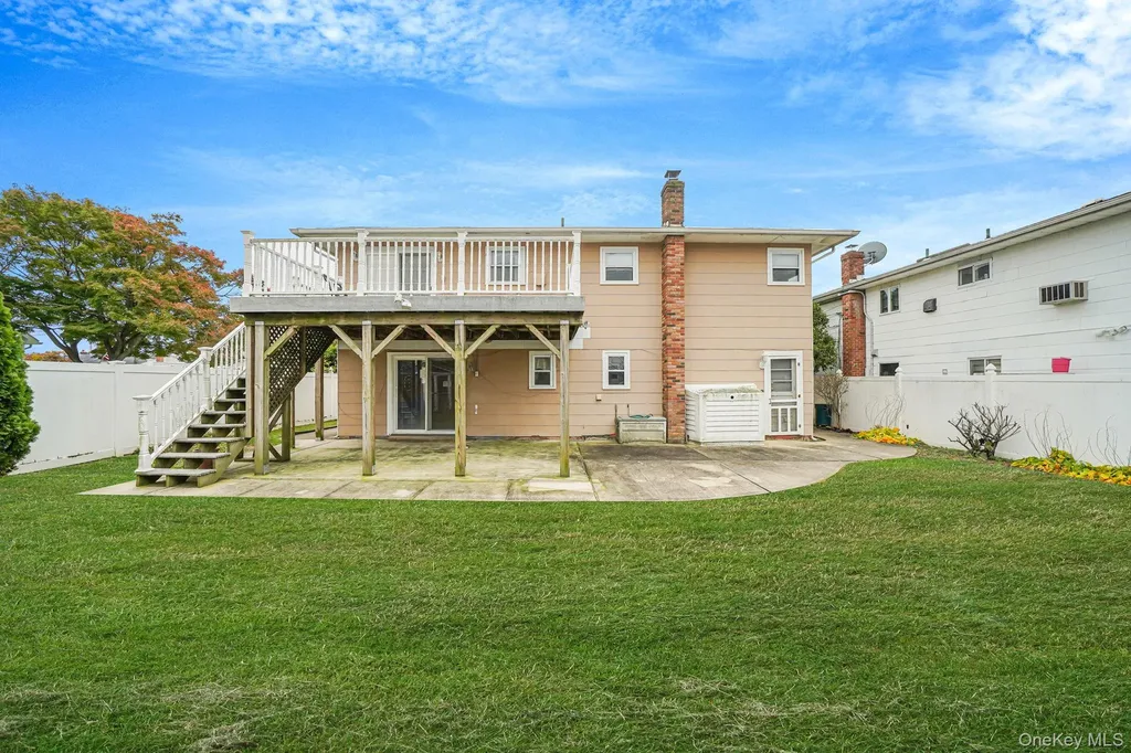 501 Windmill Avenue West Babylon NY 11704