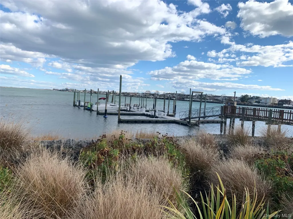 100 Baker Court Island Park NY 11558
