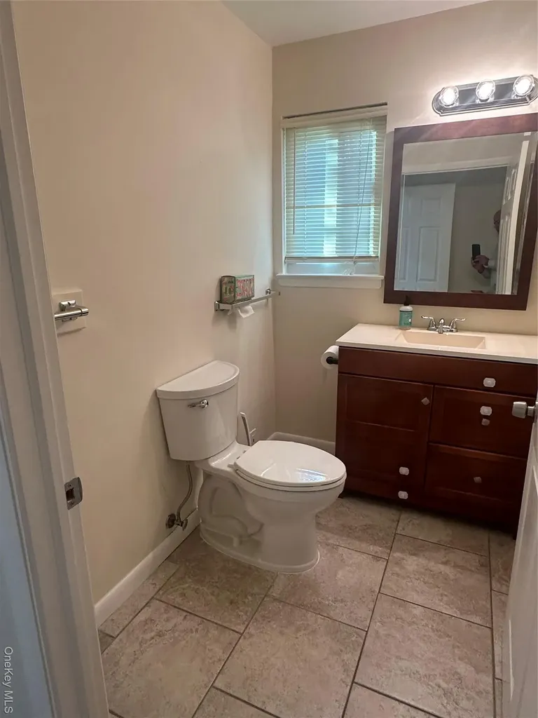 100 Baker Court Island Park NY 11558