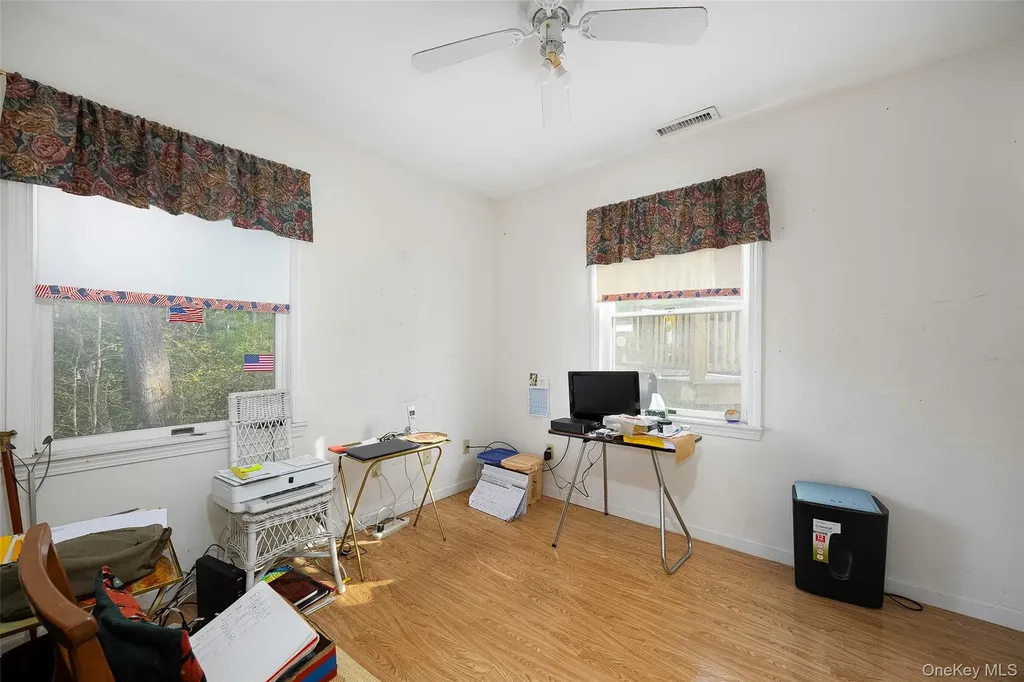 1098 292 Route Holmes NY 12531