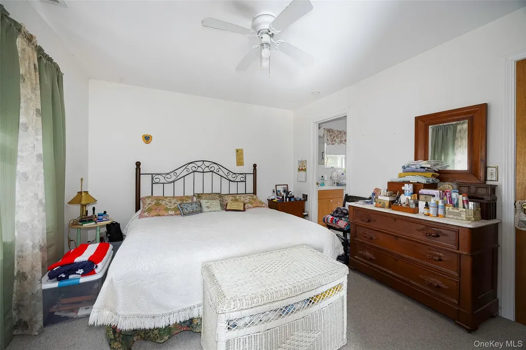 1098 292 Route Holmes NY 12531