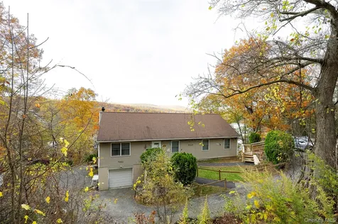 1098 292 Route Holmes NY 12531