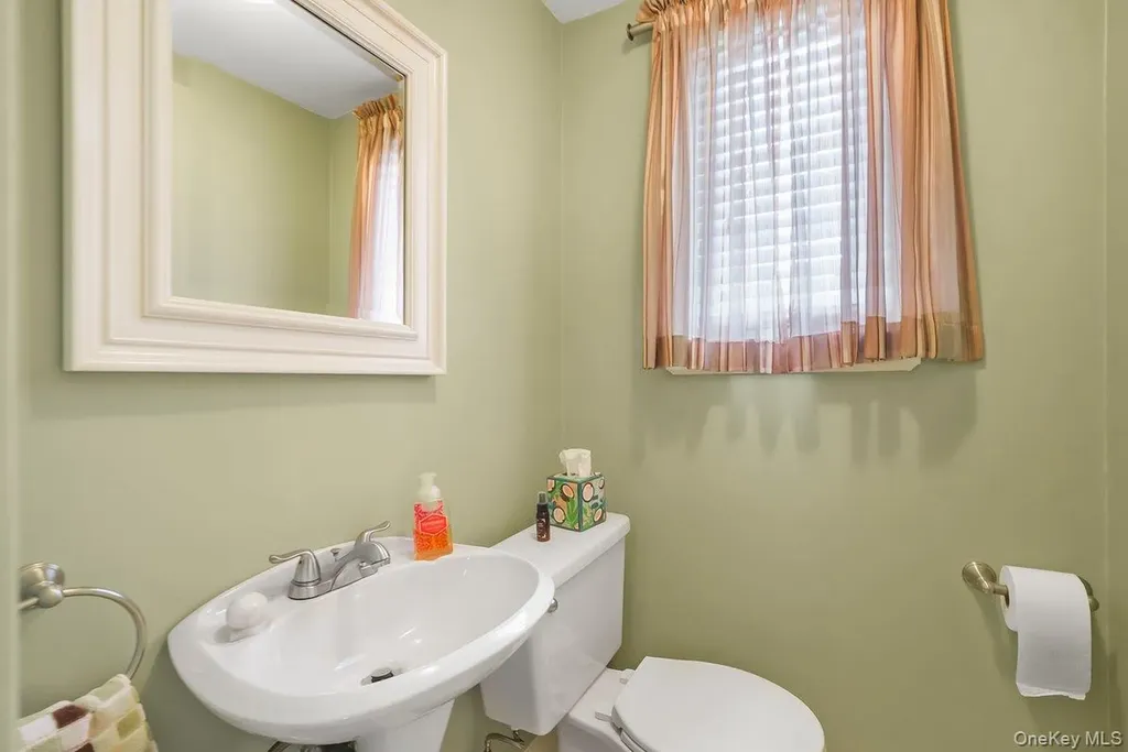 21 Huntington Drive Yonkers NY 10704