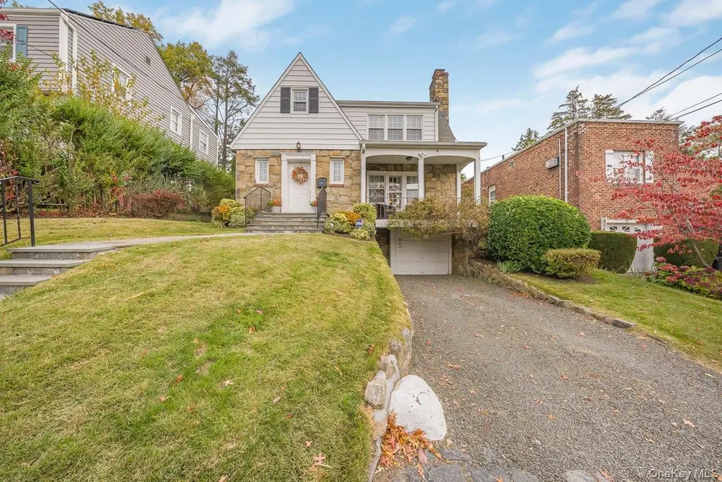 21 Huntington Drive Yonkers NY 10704