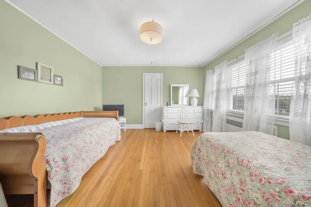 21 Huntington Drive Yonkers NY 10704