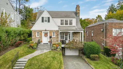 21 Huntington Drive Yonkers NY 10704